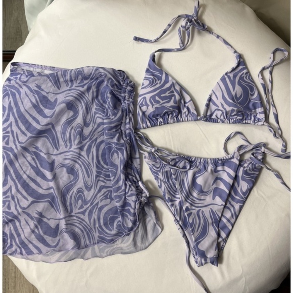 Make Me Chic Womens Small 3‎ Pc. Swimsuit  Purple String Bikini